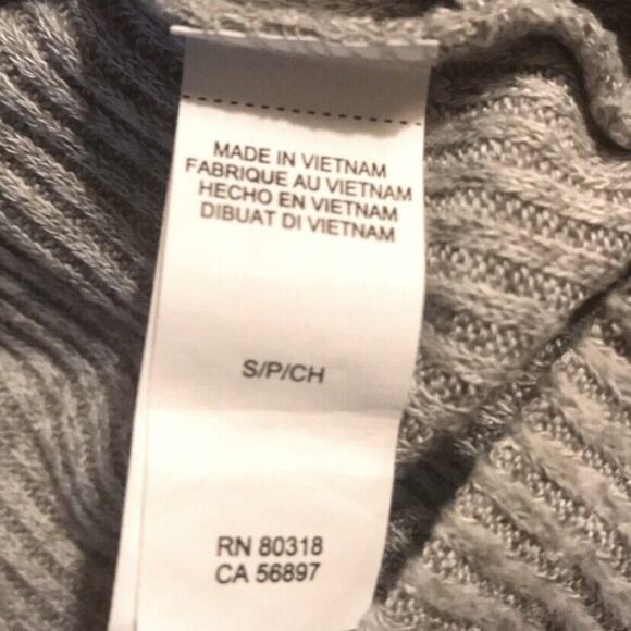 NWOT Lucky Brand Gray Ribbed Flutter Sleeve Top - Picture 5 of 7